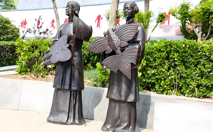 以銅為墨，鐫刻時代精神 —— 優(yōu)藝雕塑專注銅雕三十年