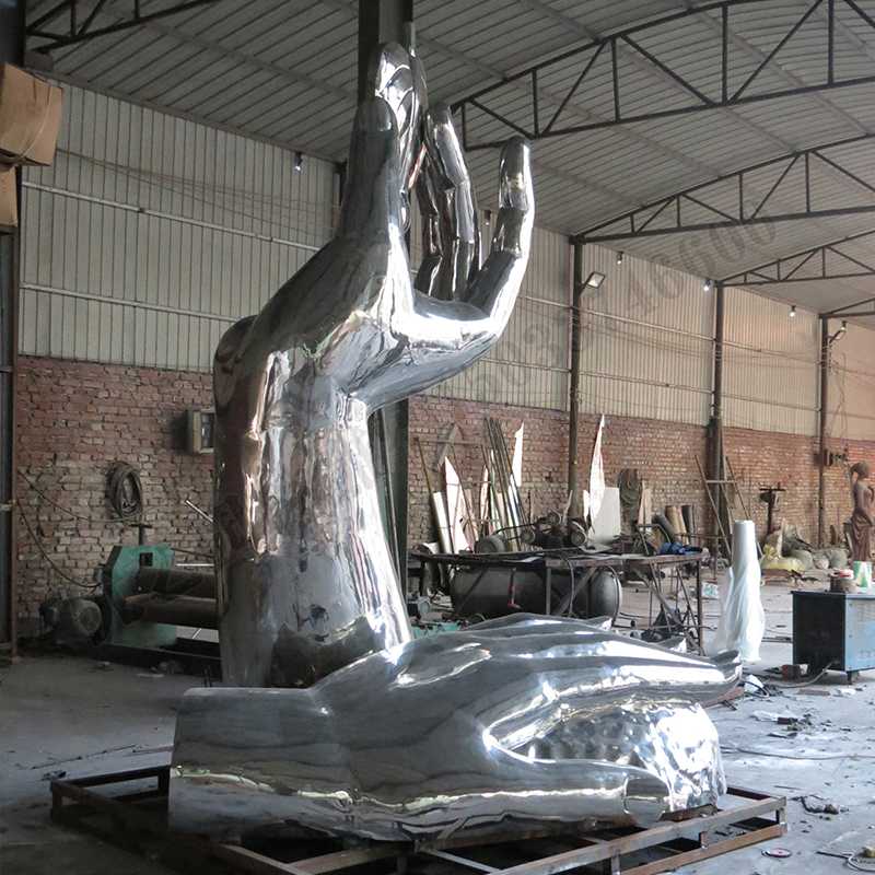 手托水滴雕塑，不銹鋼手托水滴雕塑，手托水滴景觀雕塑